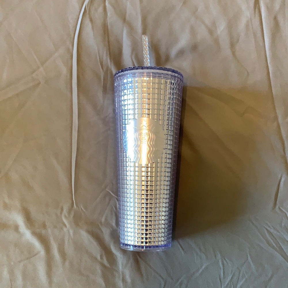 Starbucks Tumbler 24fl oz!! Used a handful of times!! Feel free to make offer!!